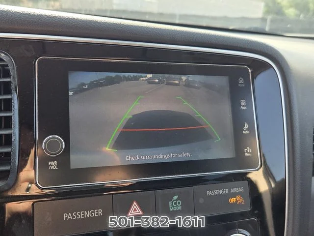 Used 2018 White Mitsubishi SEL image 21