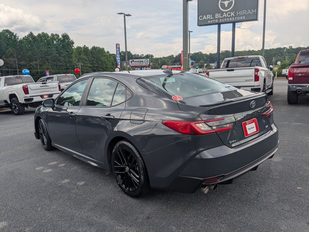Used 2025  Toyota SE image 7