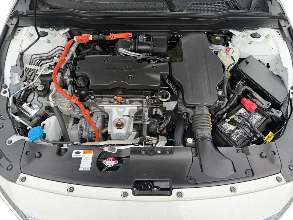 Used 2022 White Honda Touring image 15