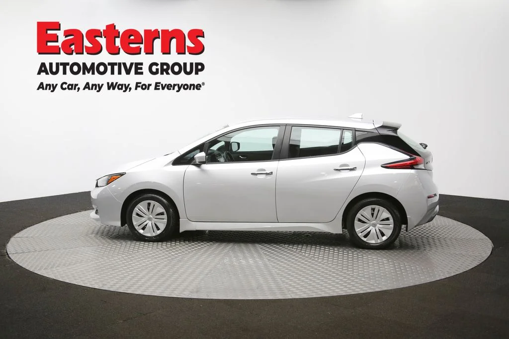 Used 2023 Silver Nissan S image 56