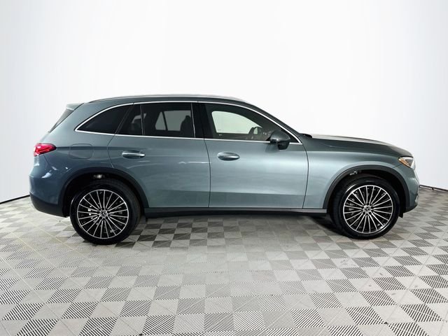 New 2026 Verde Silver Metallic Mercedes-Benz GLC 300 image 8