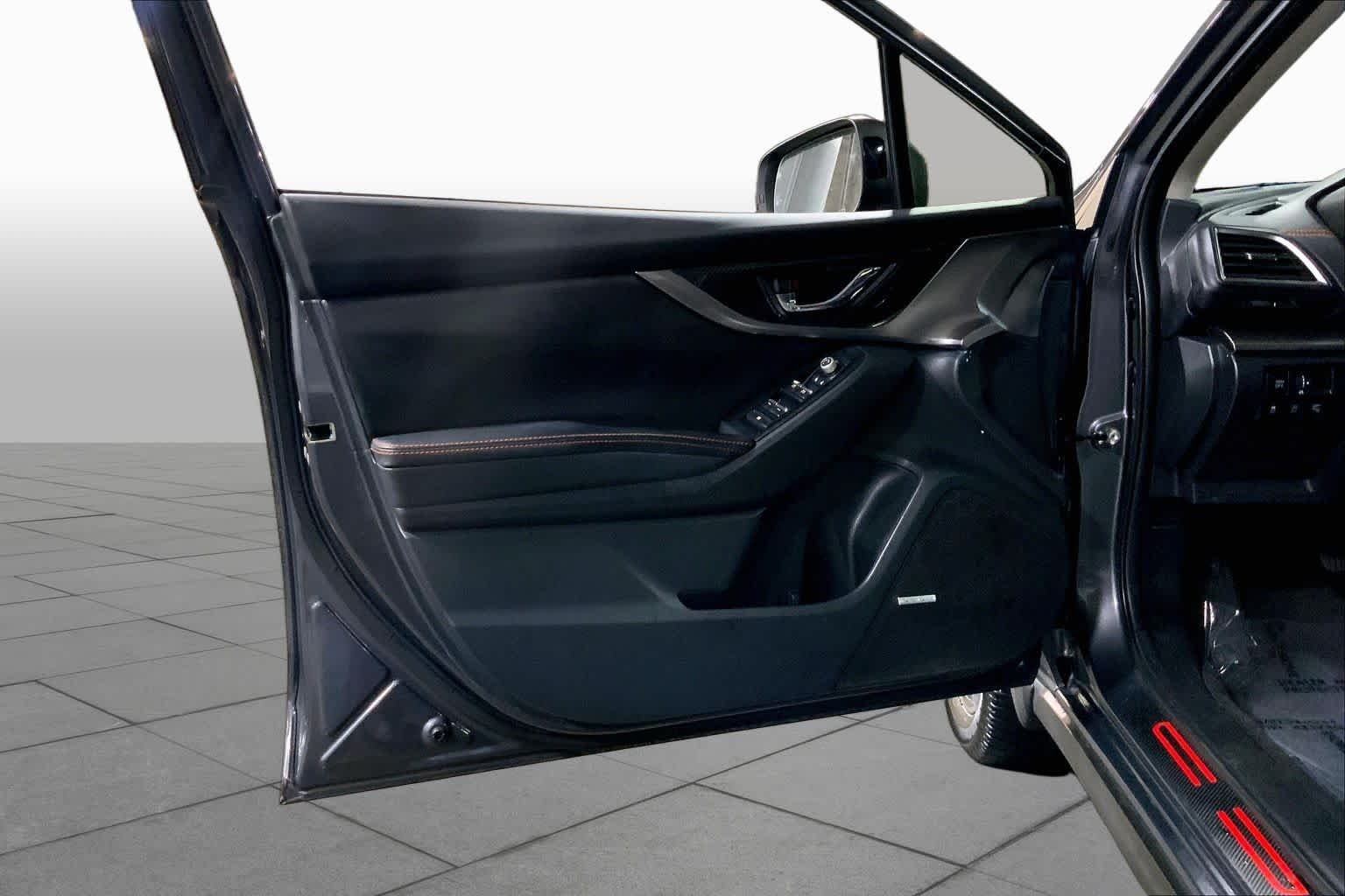 Used 2020 Magnetite Gray Metallic Subaru Limited image 22