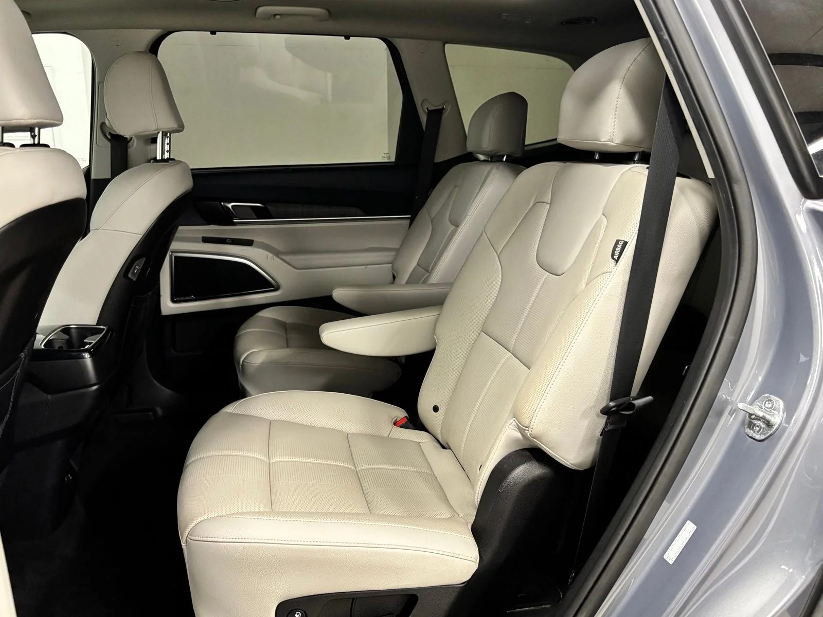 Used 2023 Silver Kia SX image 20
