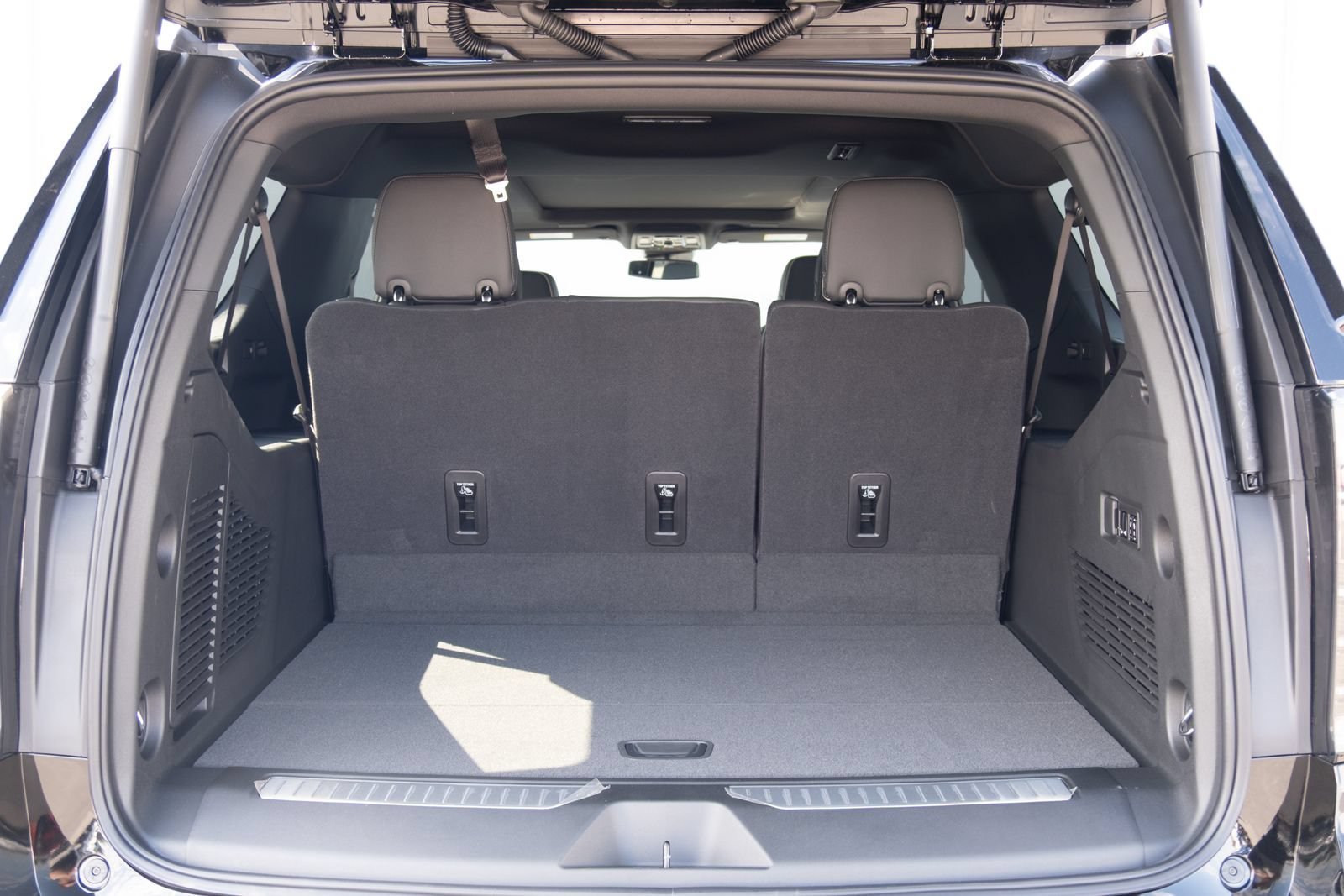2026 Chevrolet Suburban Premier - Photo 27