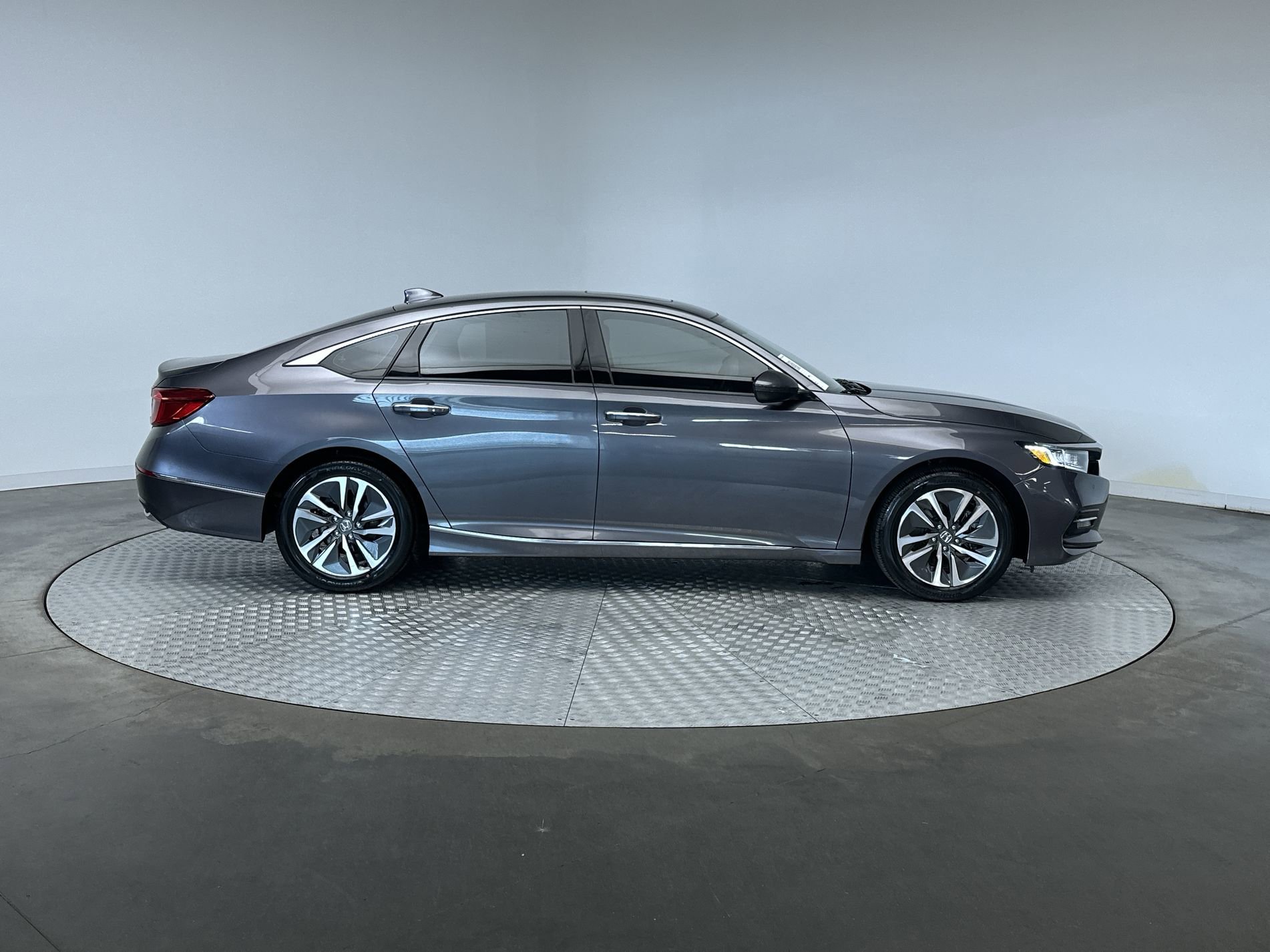 Used 2019 Gray Honda Touring image 10