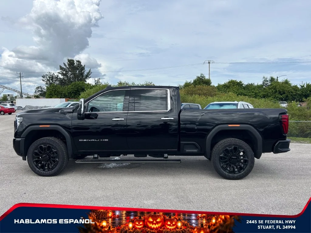 New 2026 Onyx Black GMC Denali Ultimate image 4