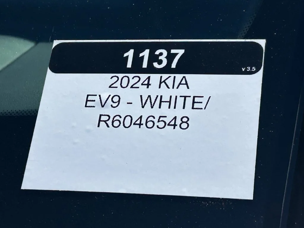 Used 2024 Snow White Pearl Kia GT-Line image 32