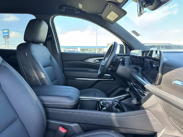 Used 2026 Gray Chevrolet LT image 34