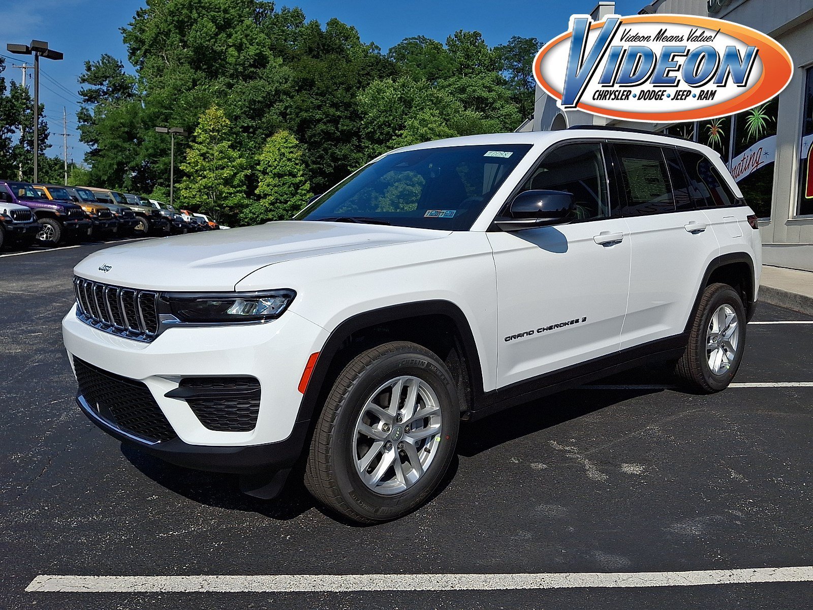New 2026 Bright White Clearcoat Jeep Laredo X image 1