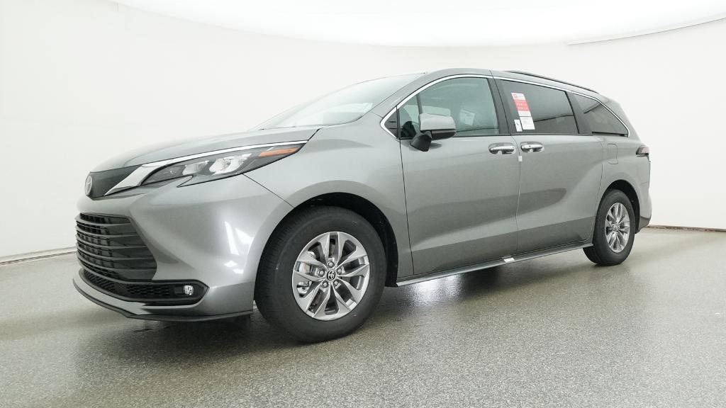 New 2026 Heavy Metal Toyota XLE image 9