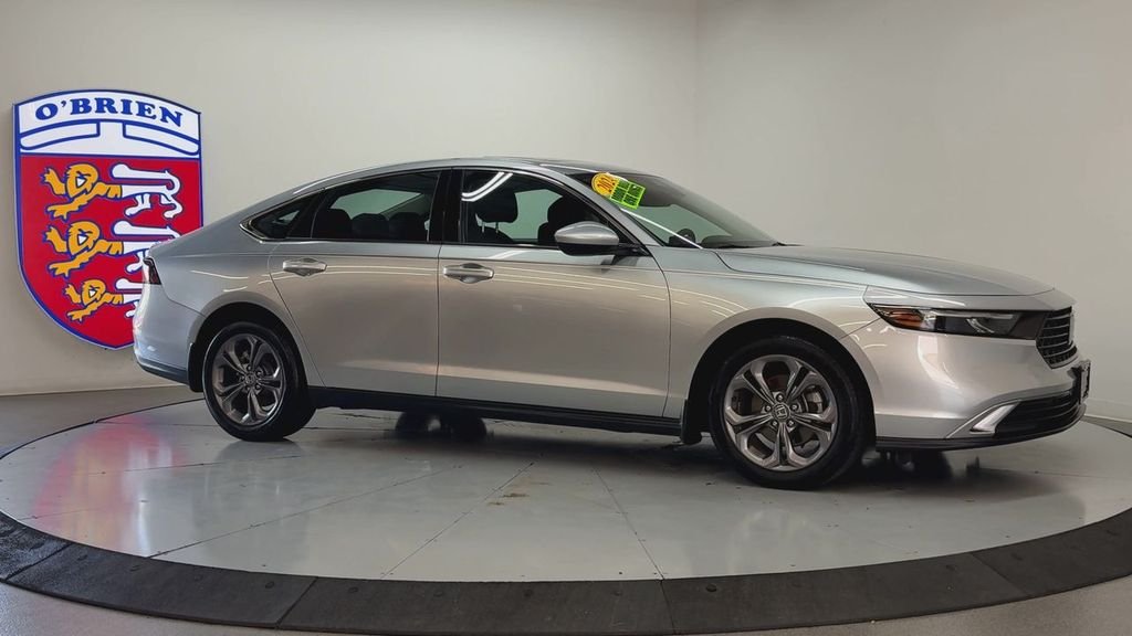 Used 2024 Silver Honda EX image 3