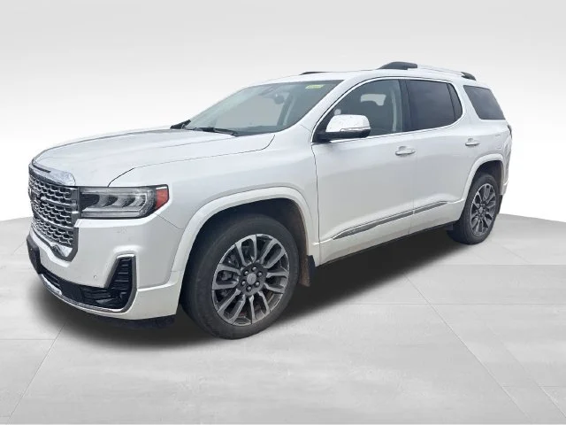 Used 2022 WHITE FROST TRICOAT GMC Denali image 1