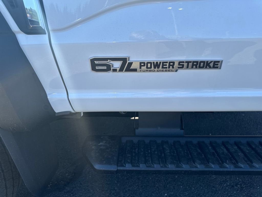 New 2025 Oxford White Ford XL image 41