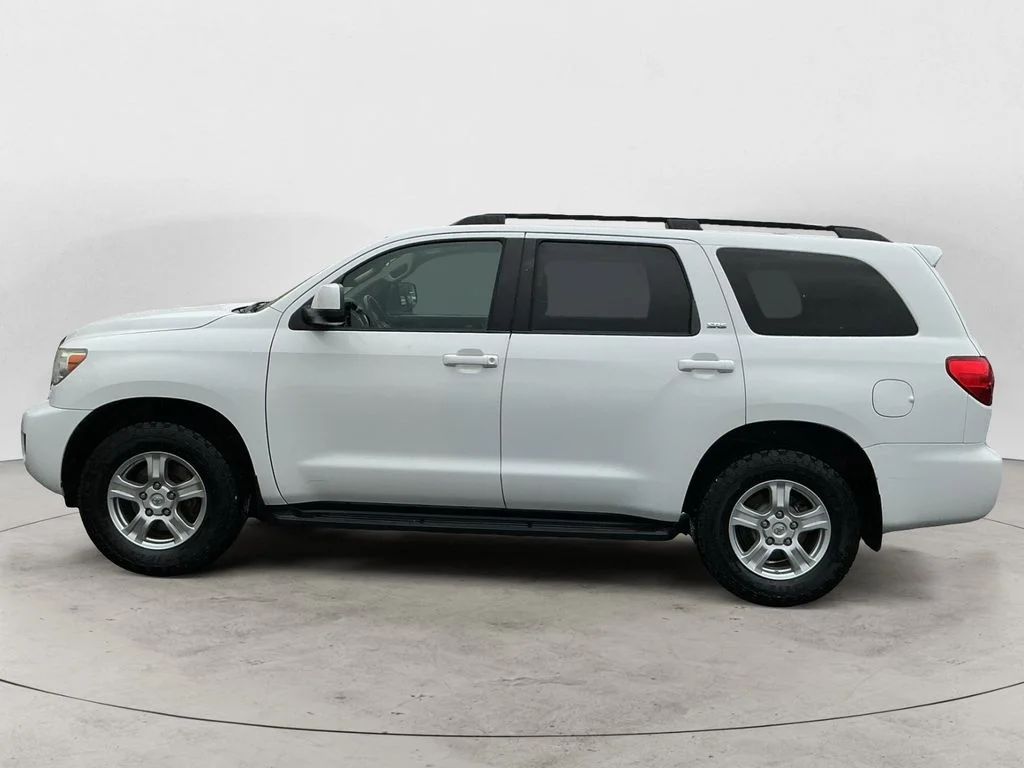 Used 2014 White Toyota SR5 image 8