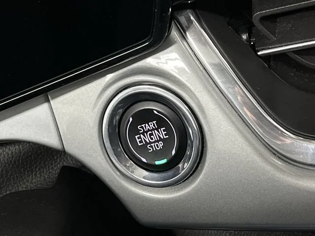 2025 Chevrolet Trax LT - Photo 17