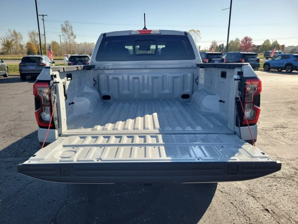 New 2026 Avalanche Ford XLT image 27