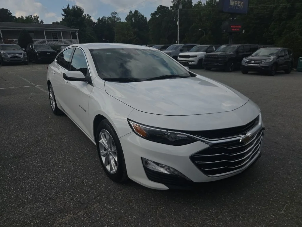 Used 2024 White Chevrolet LT image 2