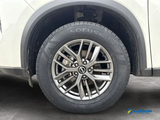 Used 2024 White Nissan S image 23