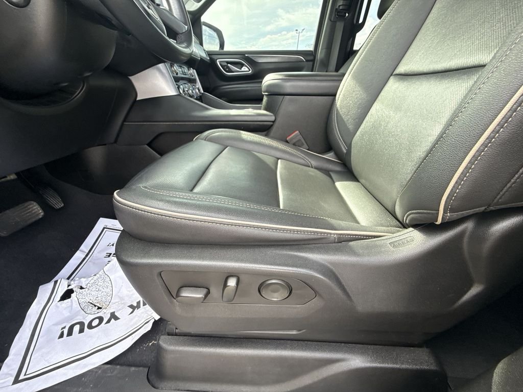 Used 2023 Silver GMC SLT image 12