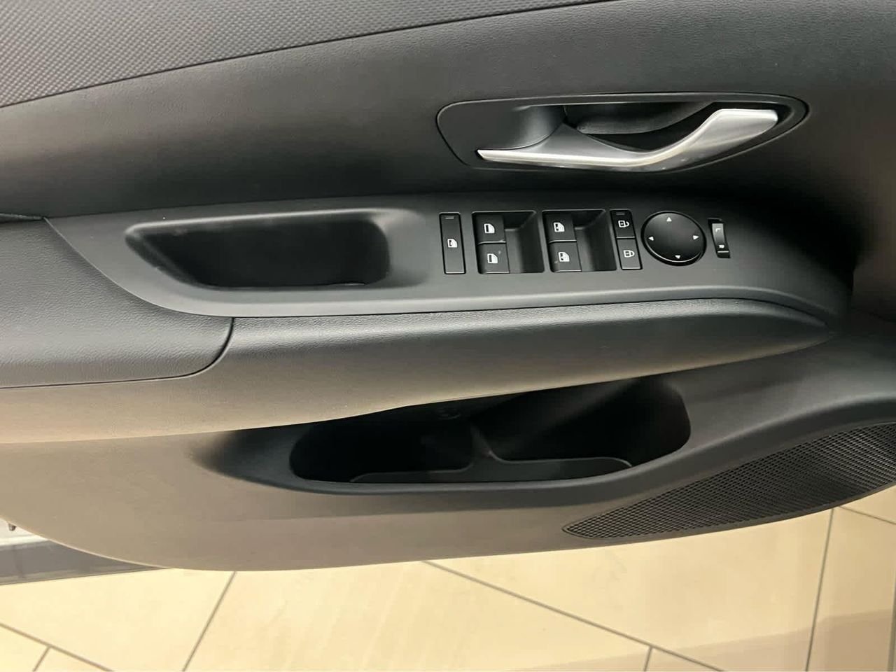 New 2026 Creamy White Pearl Hyundai SEL image 28