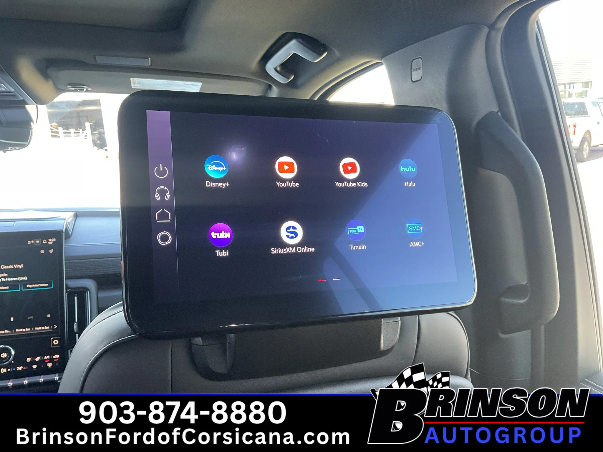 Used 2025 Summit White GMC AT4 Ultimate image 22