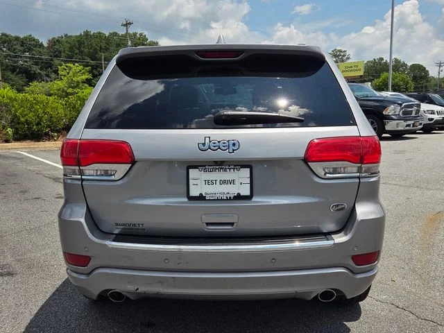 Used 2015 Silver Jeep Overland image 7