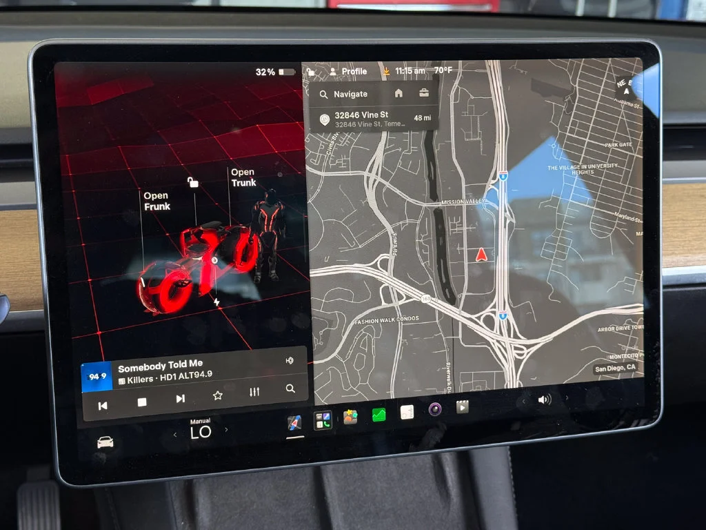 Used 2022 Red Tesla Long Range image 29