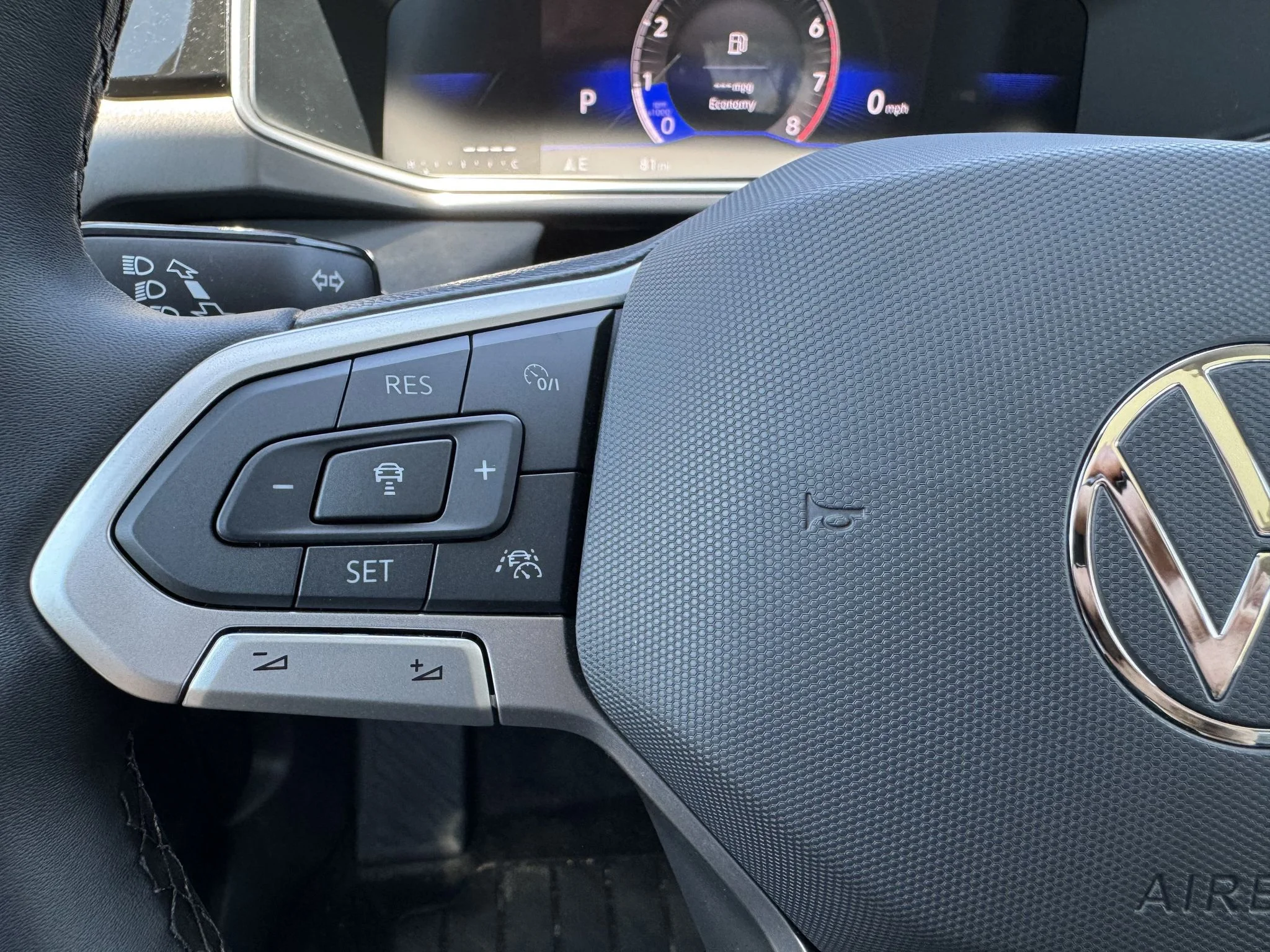New 2026 Deep Black Pearl Volkswagen SE Black image 16
