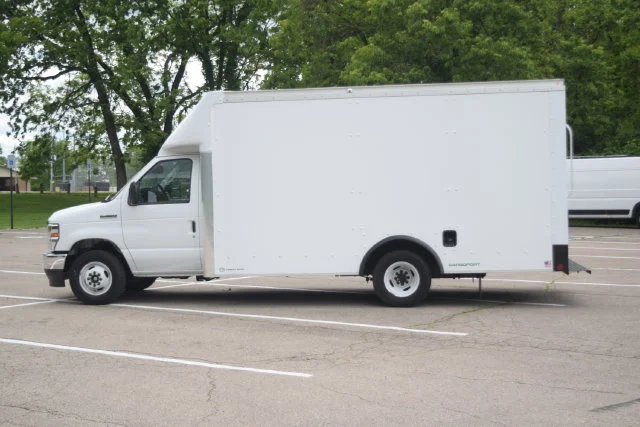 2026 Ford E-Series Cutaway Base - Photo 16