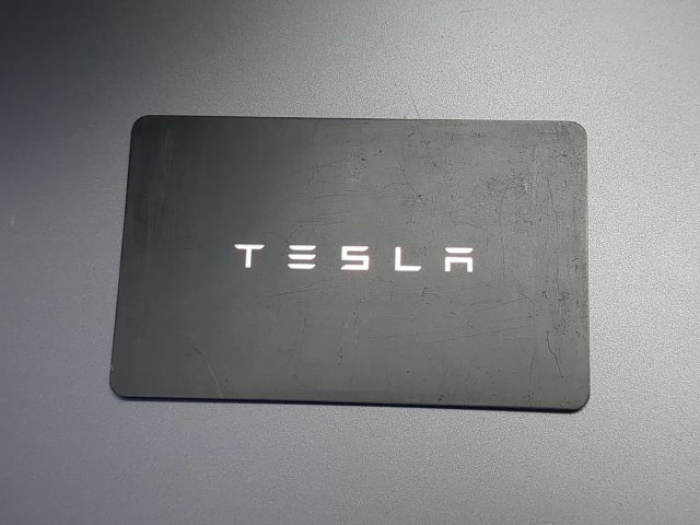 Used 2023  Tesla Performance image 33