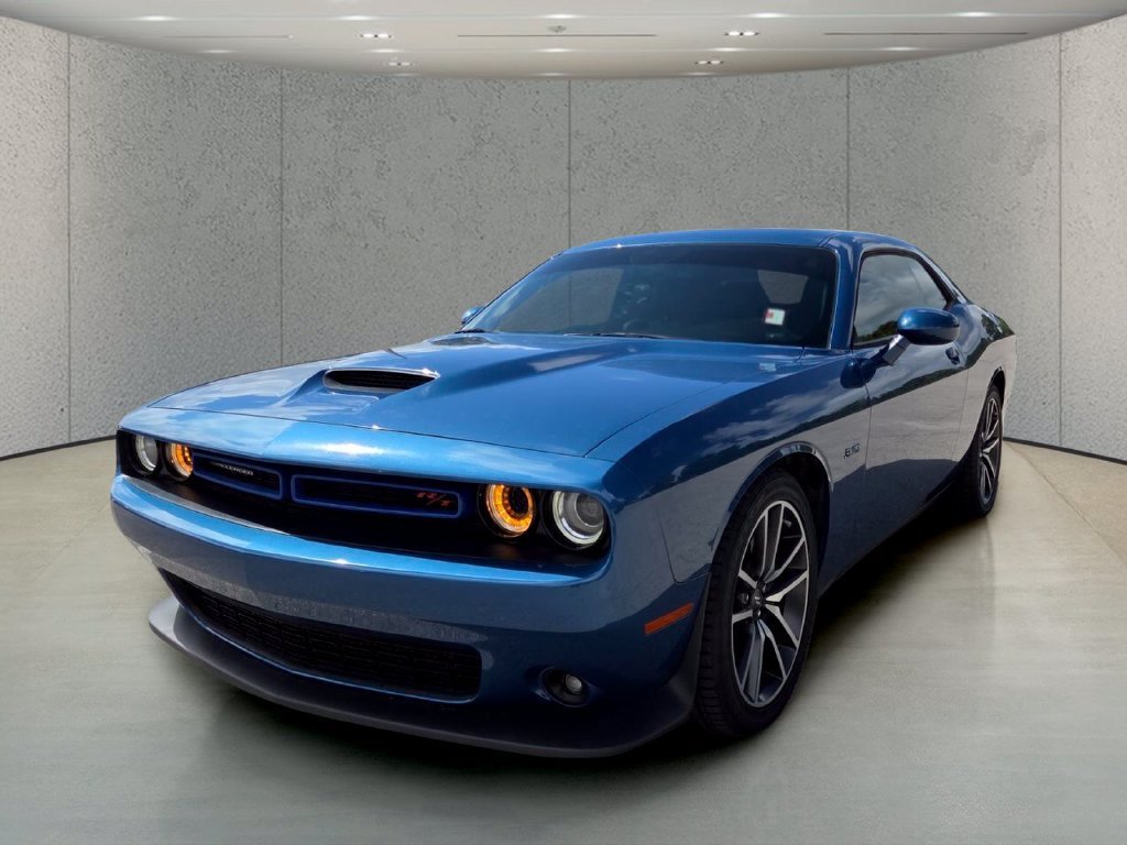 Certified Used 2023 Frostbite Dodge R/T image 12