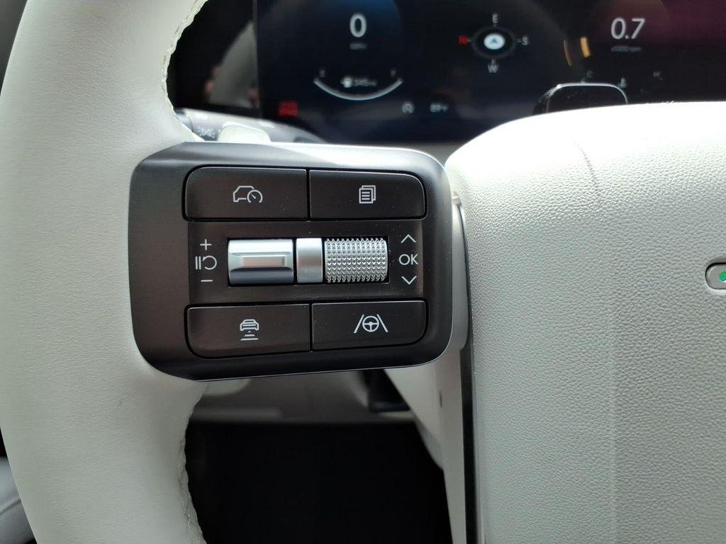 New 2026 White Hyundai SEL Premium FWD image 21