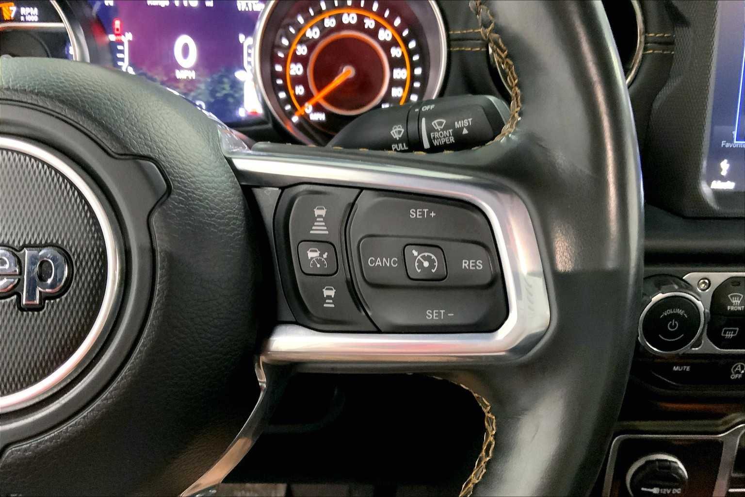 Used 2022 Black Clearcoat Jeep High Altitude image 22