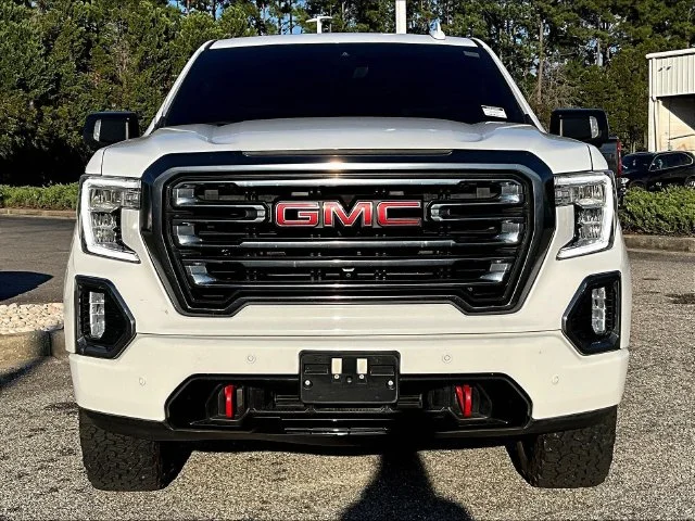 Used 2021 White GMC AT4 image 2