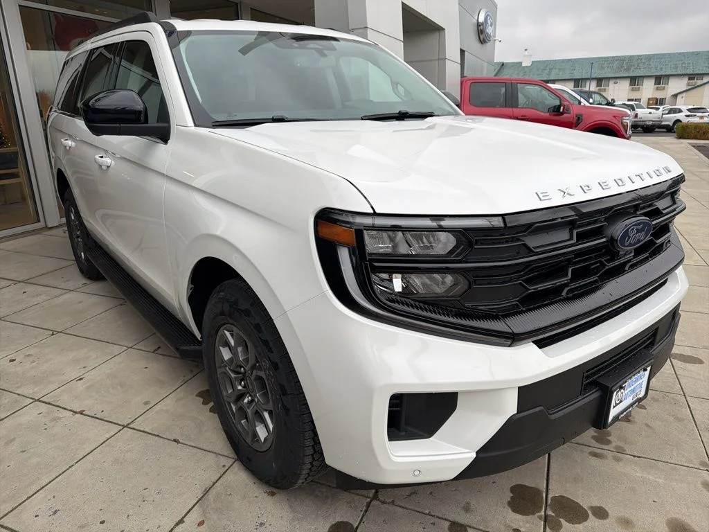 2025 Ford Expedition Active 4x4's photo