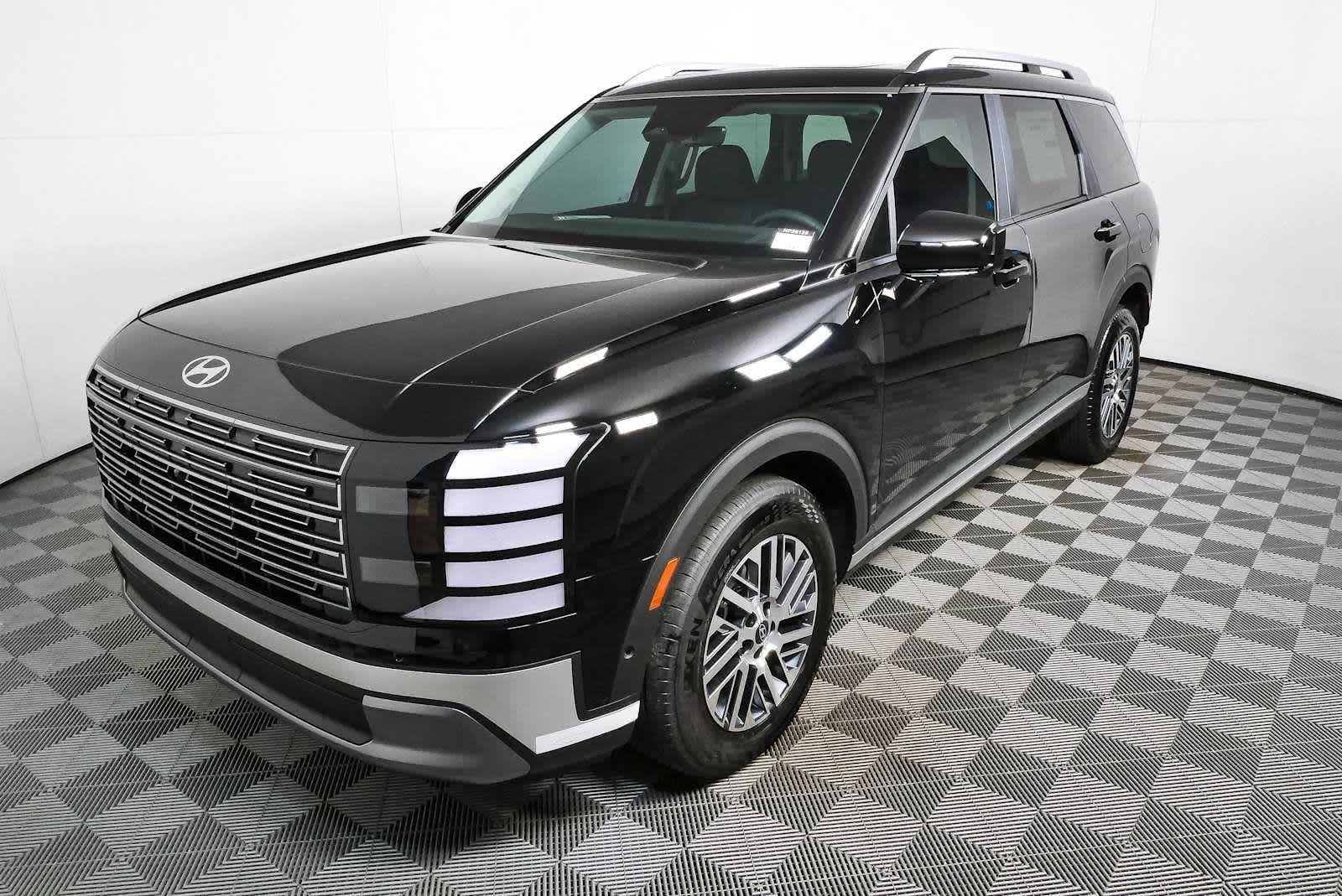 New 2026 Abyss Black Pearl Hyundai SEL Premium FWD image 7