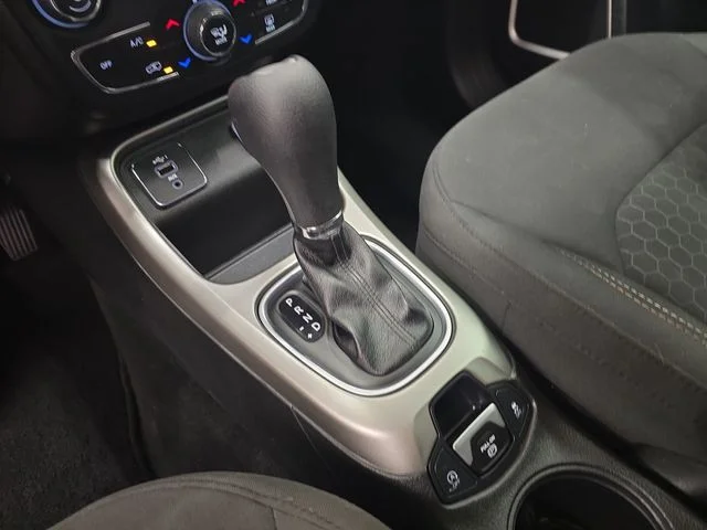 Used 2019 Diamond Black Jeep Sport image 24