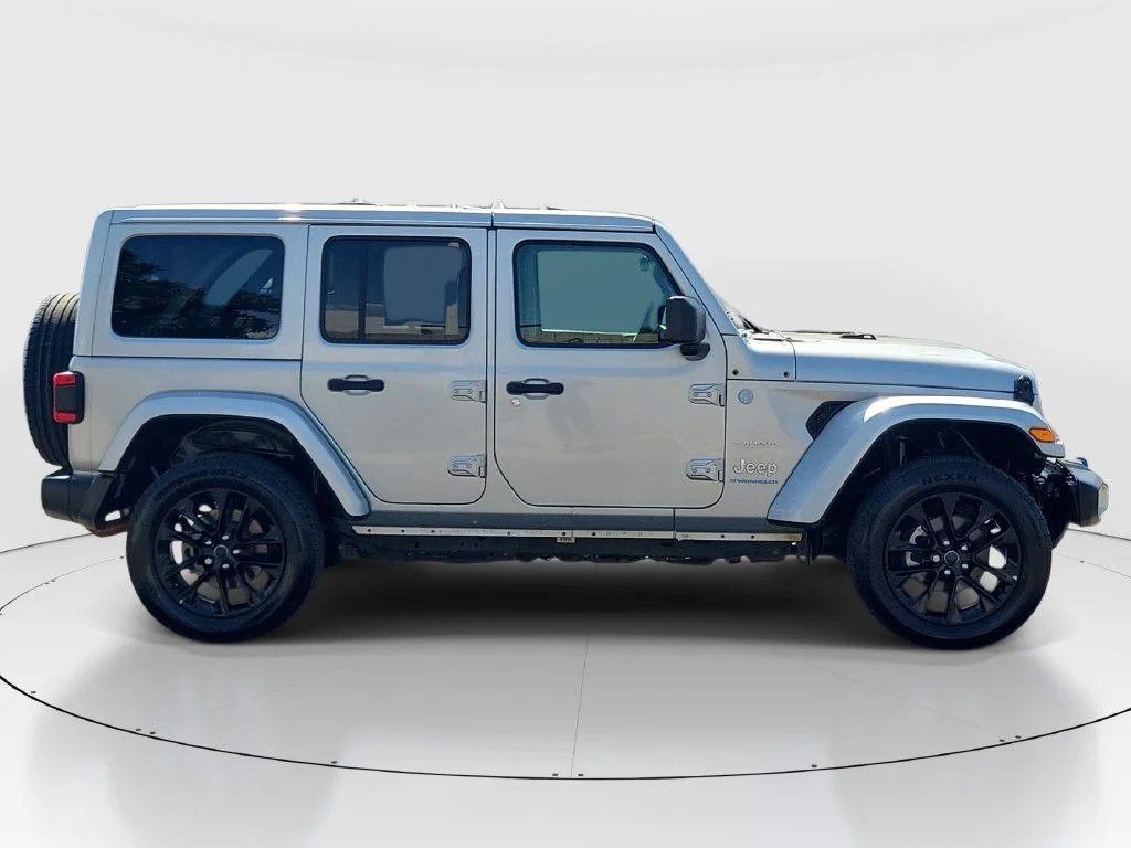 Used 2024 Silver Jeep Sahara 4xe image 7