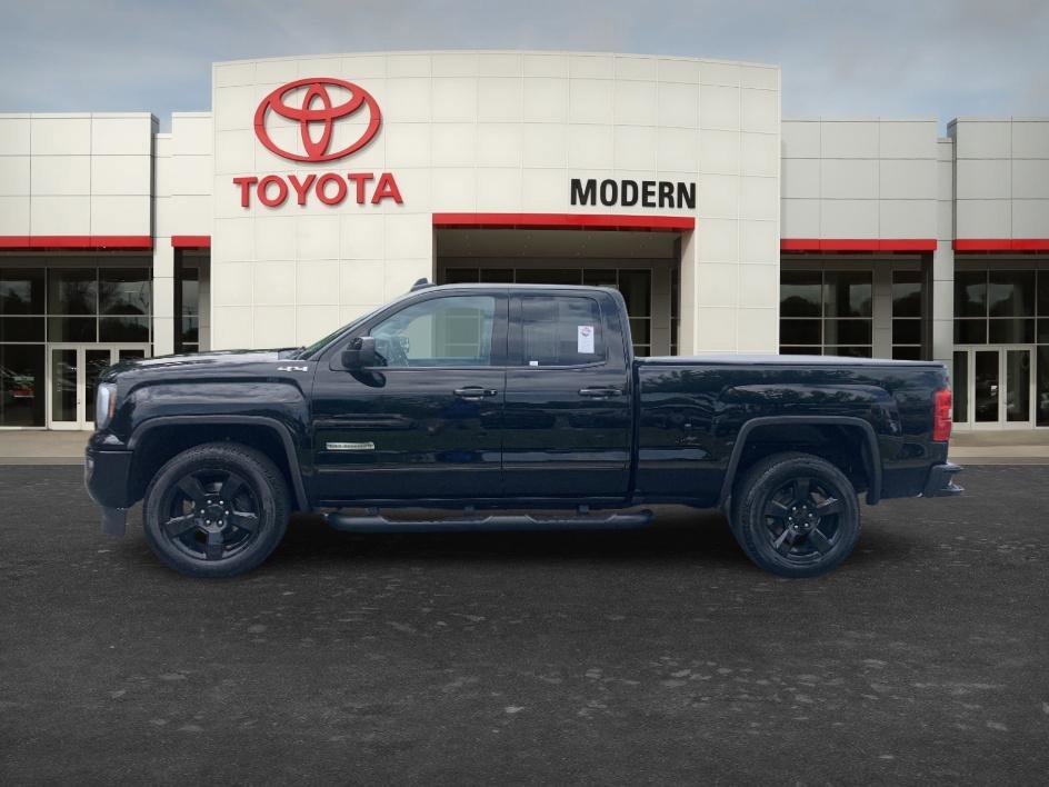 Used 2016 Onyx Black GMC Base image 7