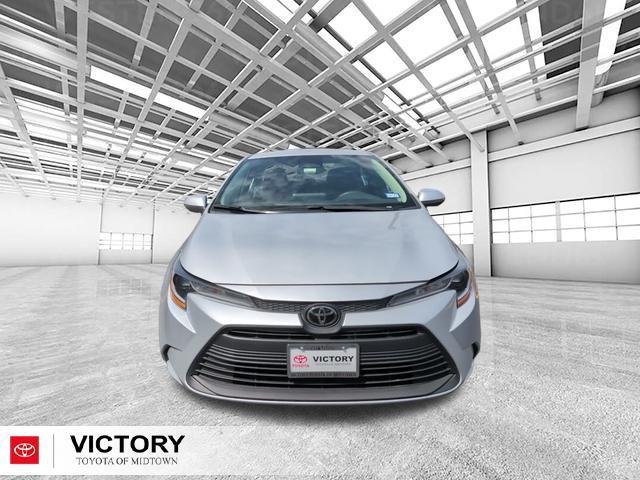 Certified Used 2024 SILVER ME. Toyota  image 8