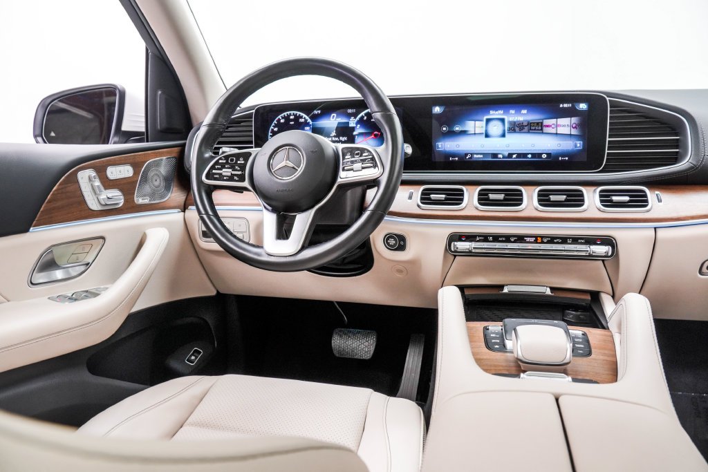 Used 2023 White Mercedes-Benz GLS 450 image 26