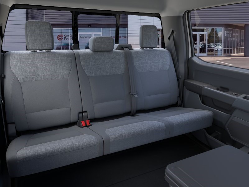 New 2026 Oxford White Ford XLT image 12