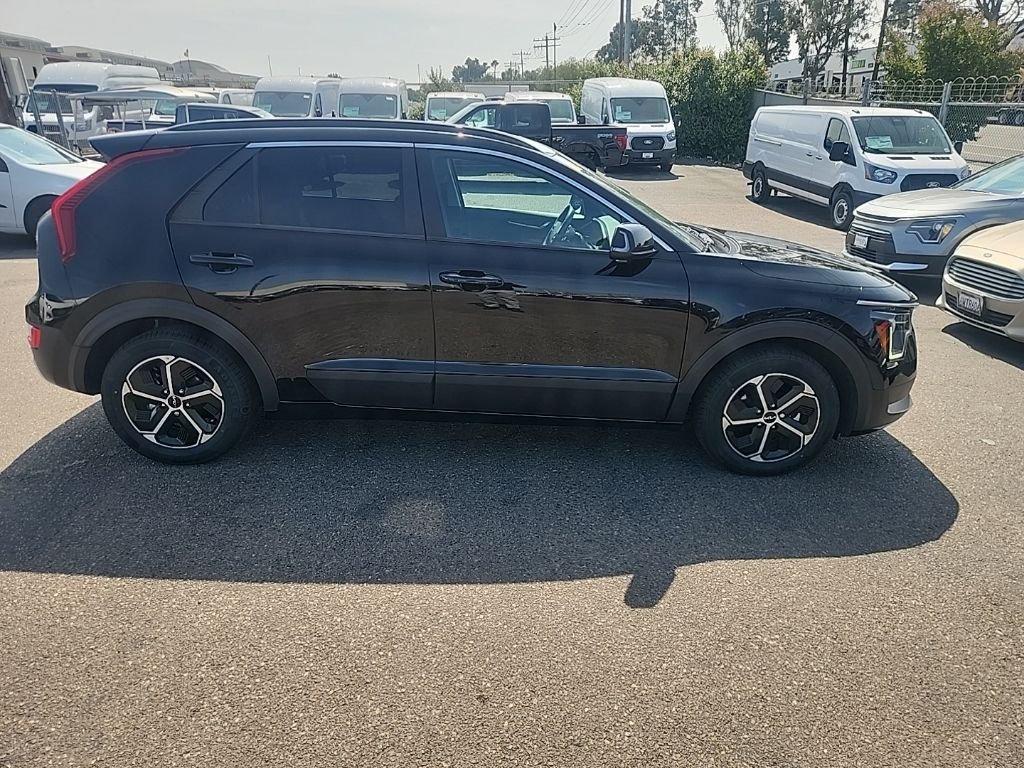 Used 2024 Black Kia EX image 16