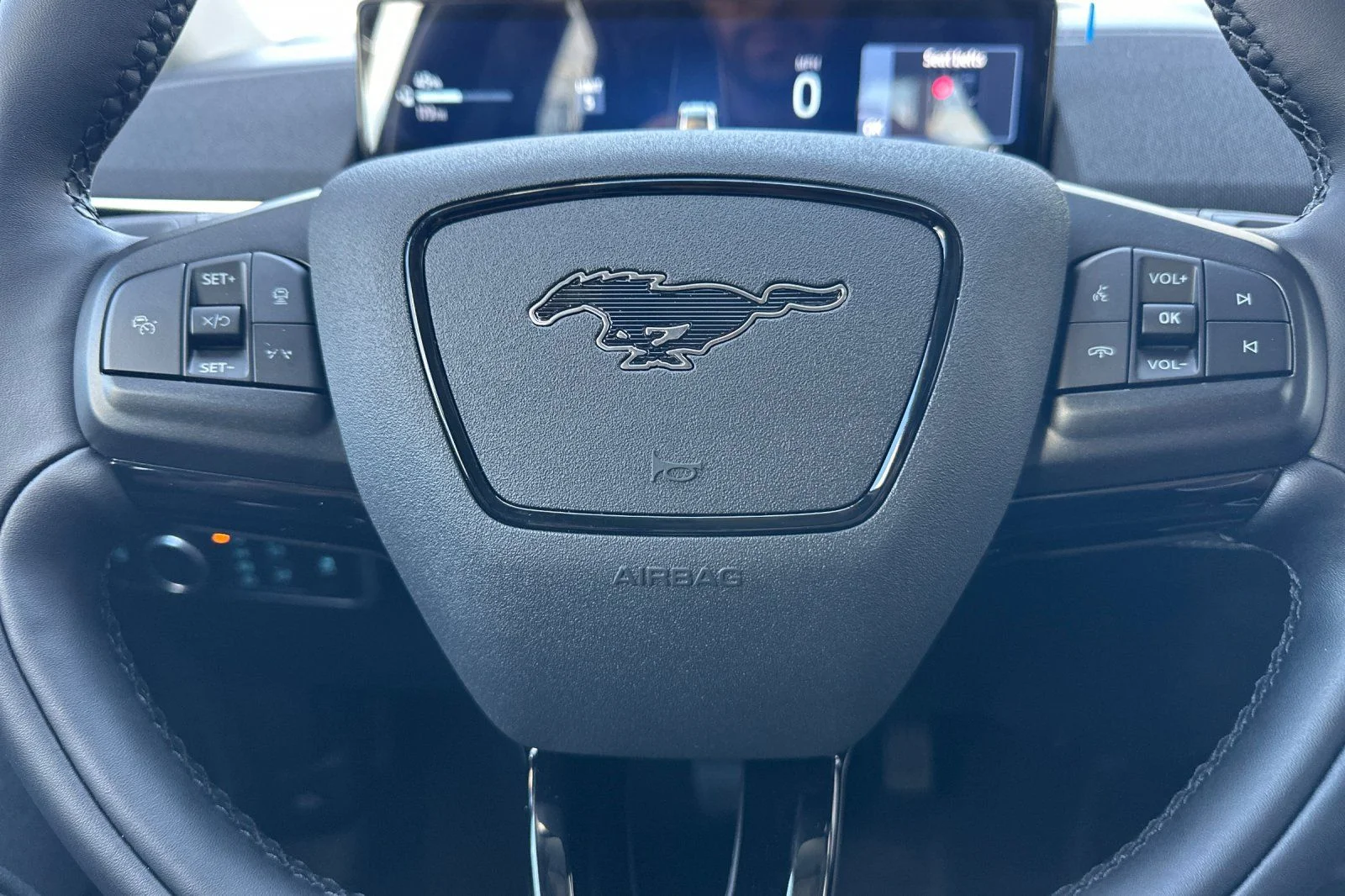 New 2026 Star White Metallic Tri-coat Ford Select image 23