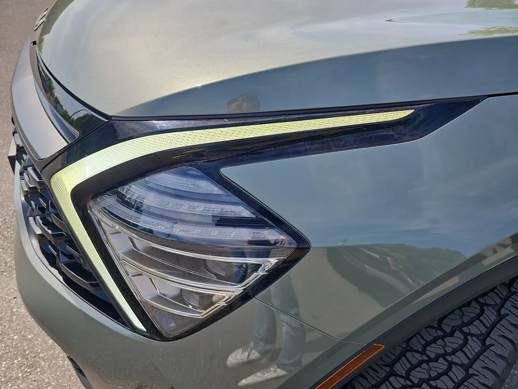 Used 2023 Green Kia X-Pro Prestige image 30