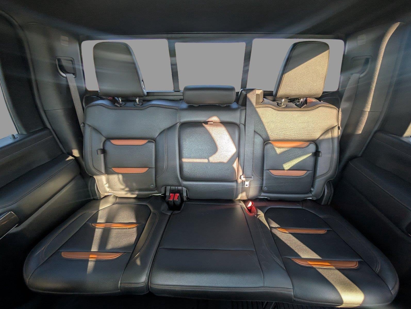 Used 2020 Summit White GMC AT4 image 29