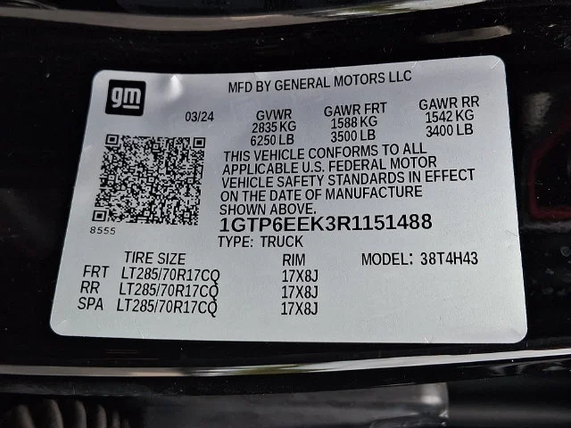 Used 2024 Black GMC AT4X image 28