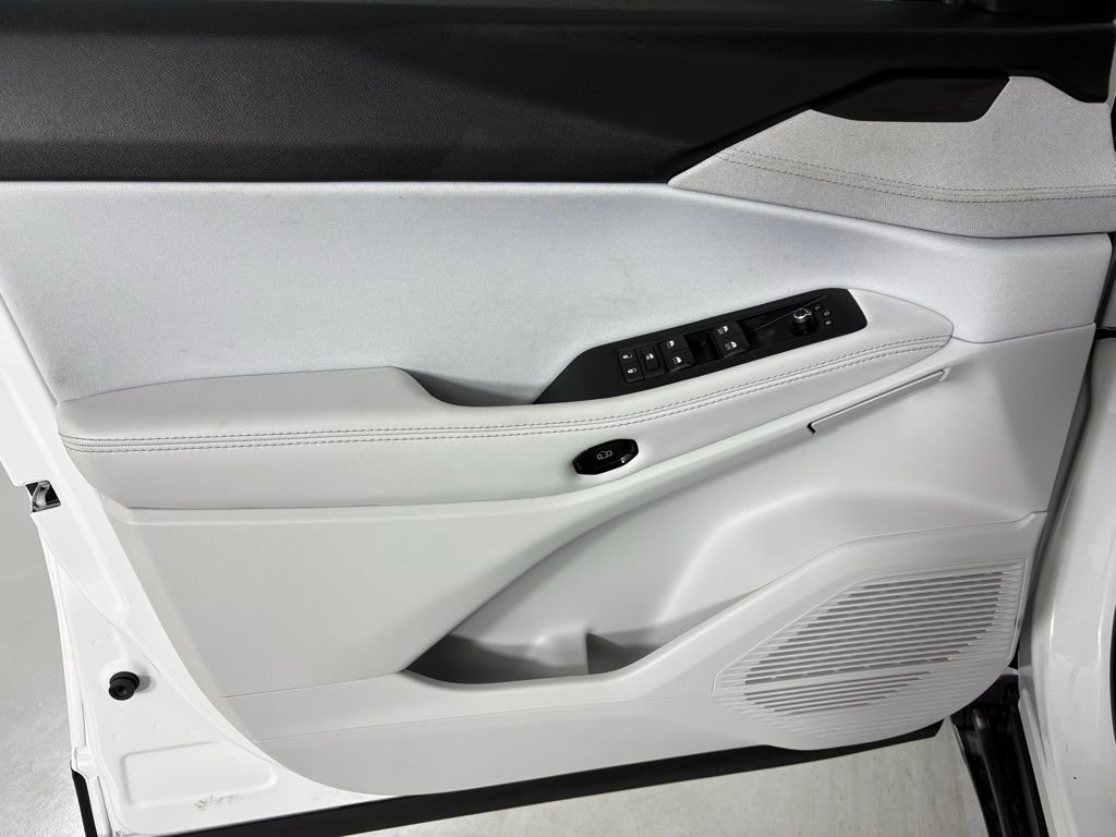 New 2026 Bright White Clearcoat Jeep Laredo image 14