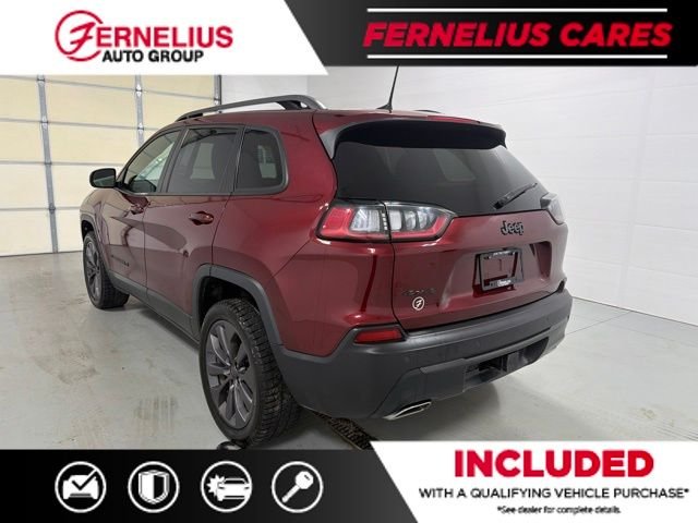 Used 2021 Red Jeep Latitude Lux image 6