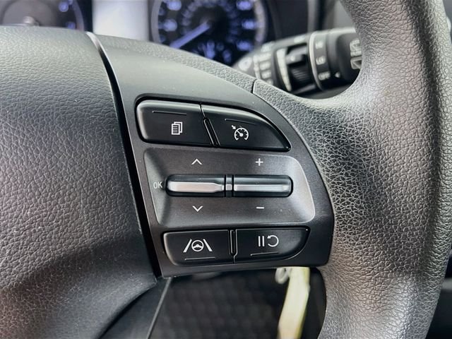 2023 Hyundai Kona SE - Photo 29